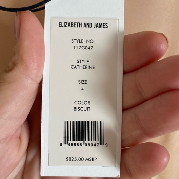 Gorgeous Elizabeth and James Dress - Picture 6 of 9